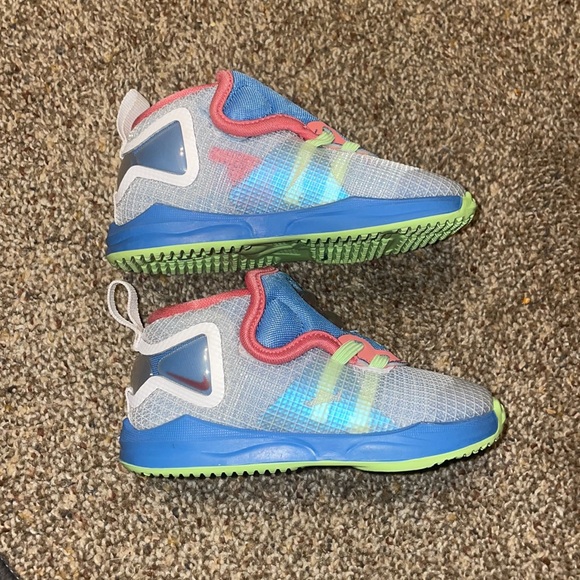 Nike LeBron 19 Dutch Blue/Pomegranate/Lime Glow Toddler Kids' Shoe - Picture 2 of 3